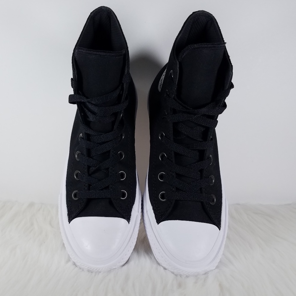 NWT Classic High Top Converse Sneakers - Picture 5 of 8